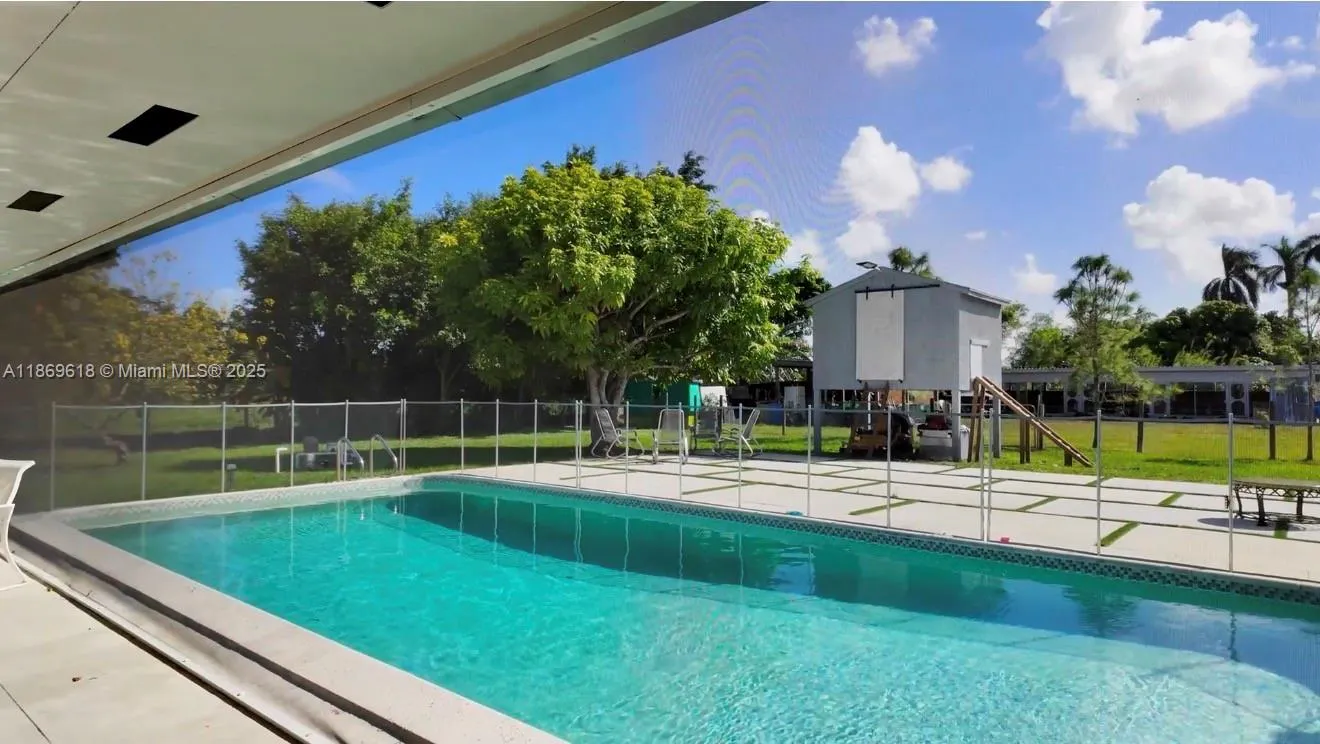 17300 SW 294th St
