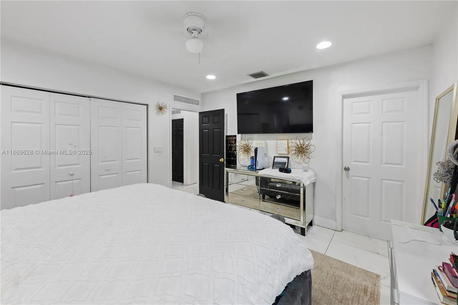 135 NW 6th Ave