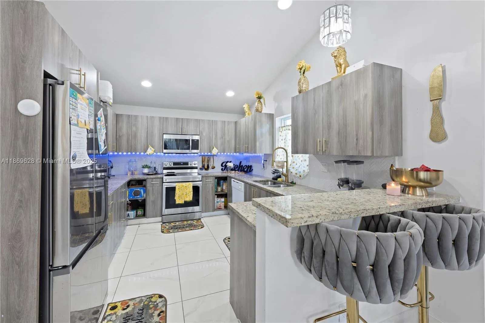 135 NW 6th Ave
