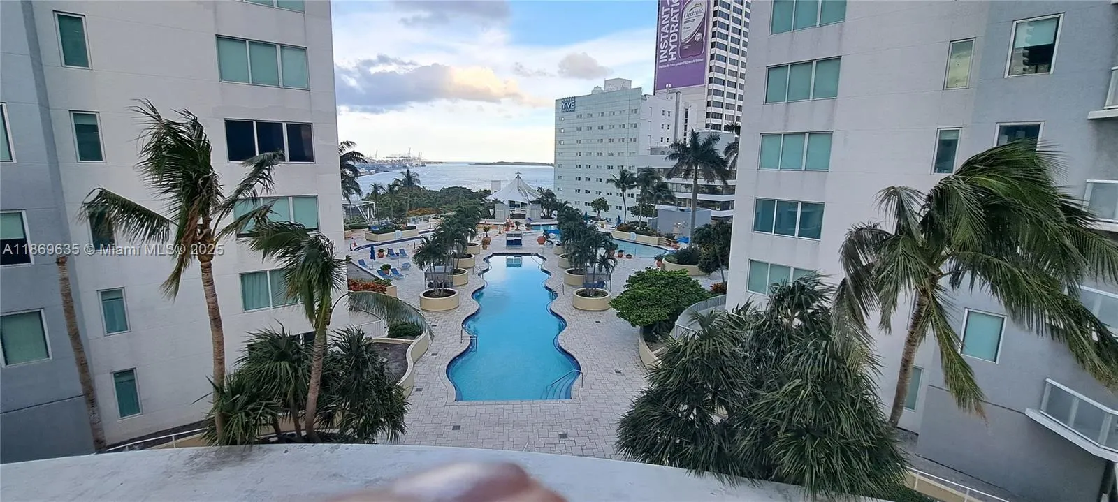 244 BISCAYNE BL, #245