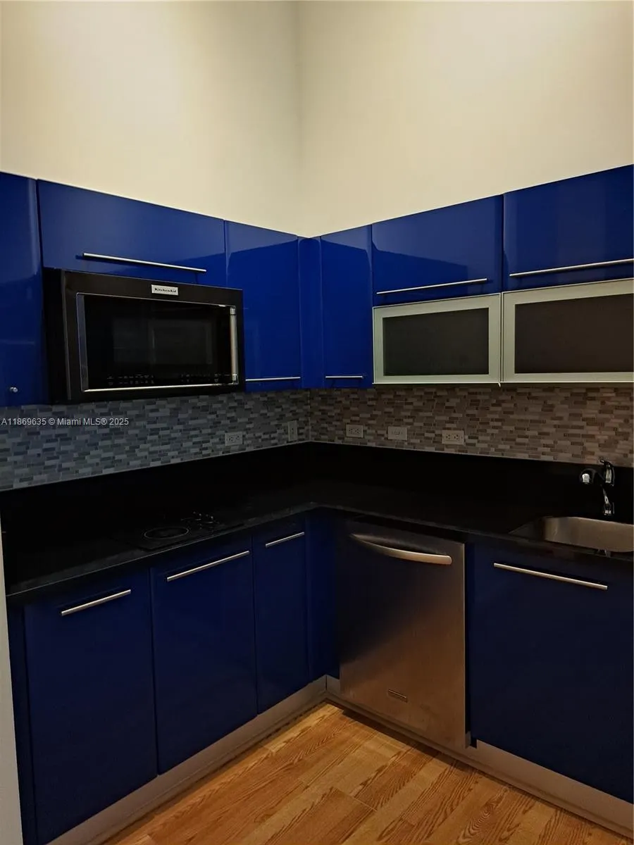 244 BISCAYNE BL, #245