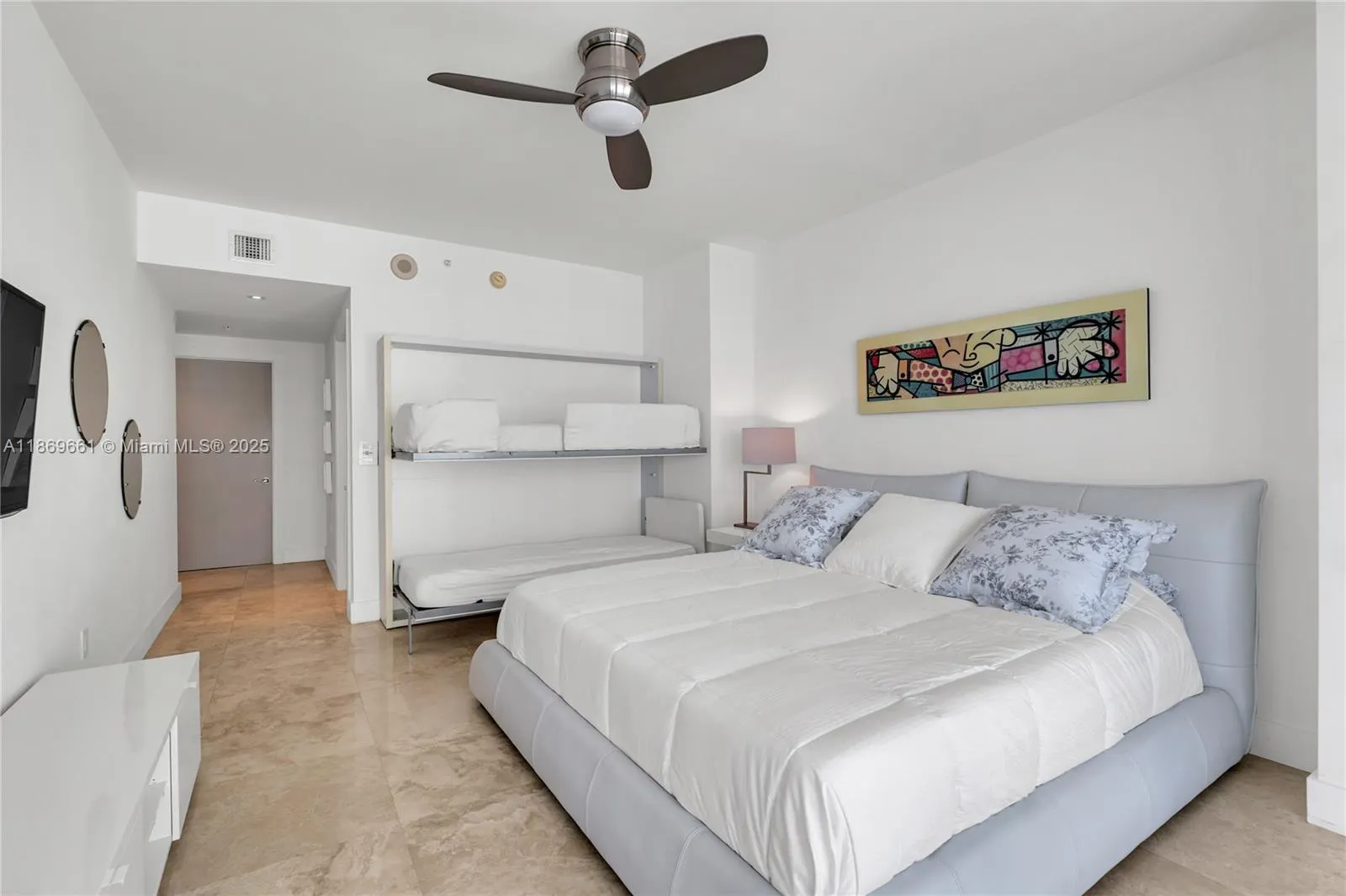 3535 S OCEAN DR, #2002