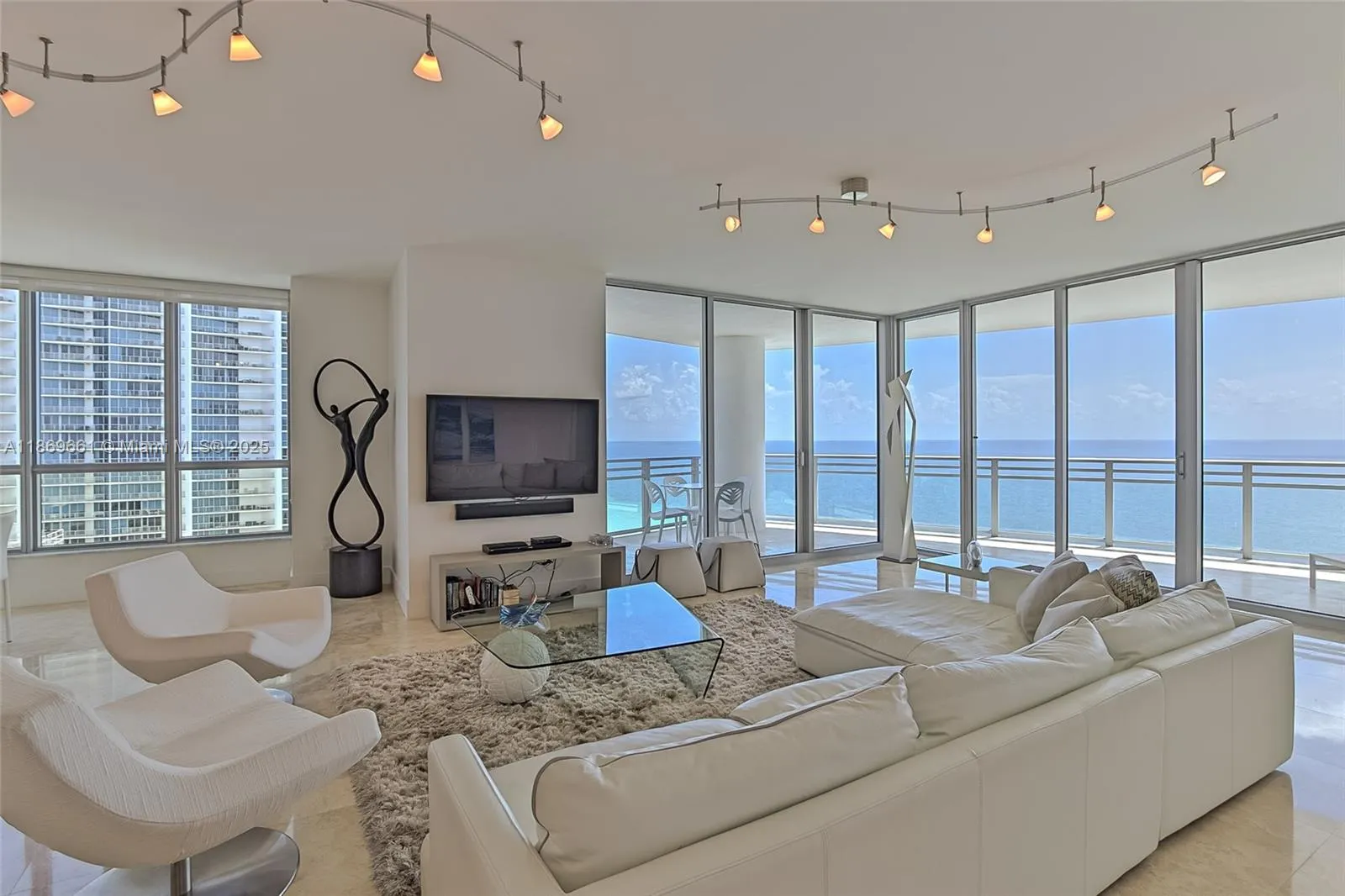 3535 S OCEAN DR, #2002