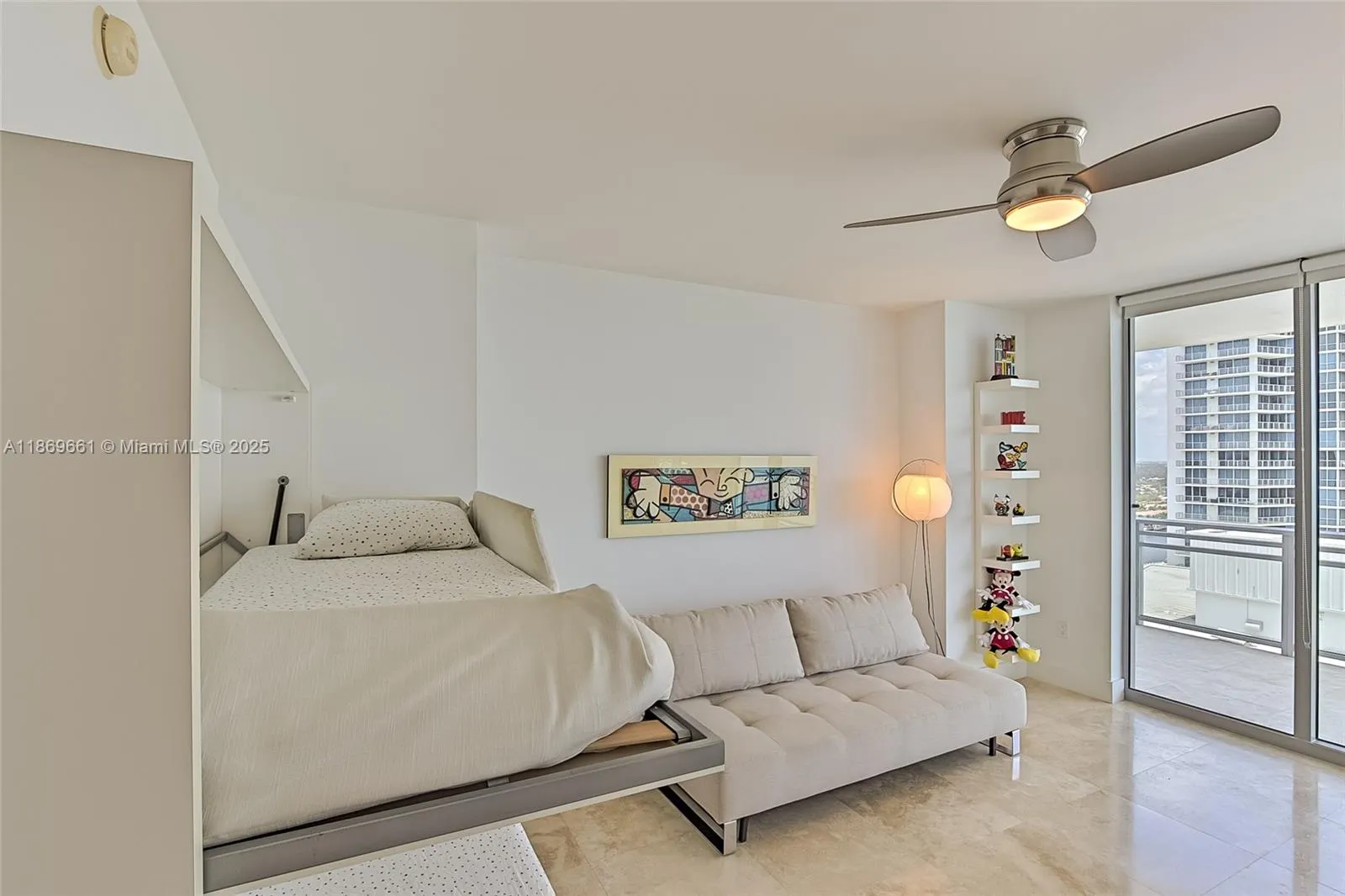 3535 S OCEAN DR, #2002