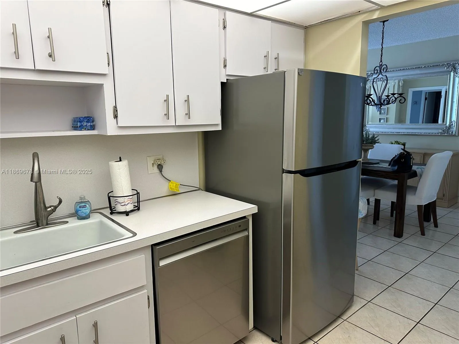 1985 S Ocean Dr, #17M