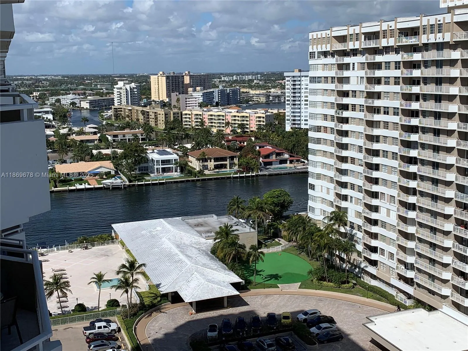 1985 S Ocean Dr, #17M