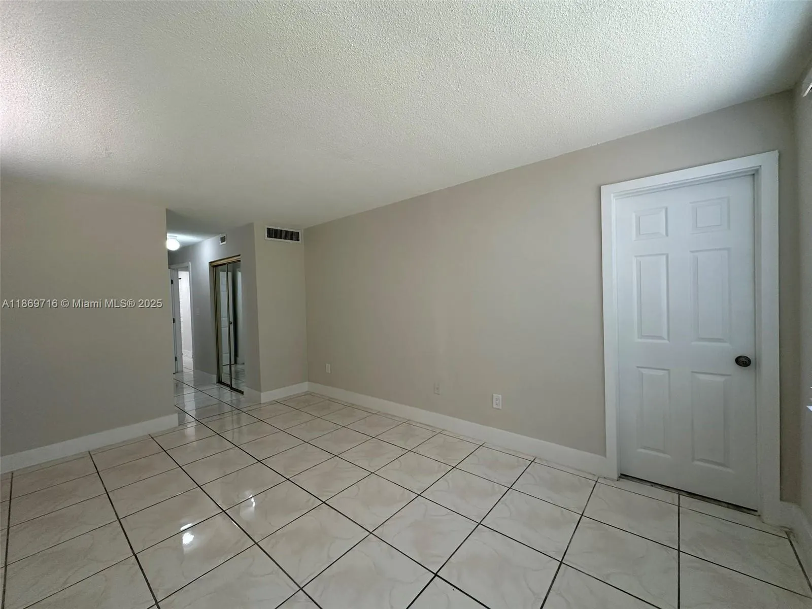 1501 NE 191st St, #C108