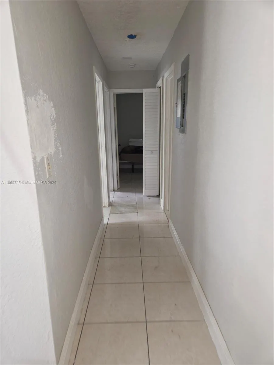 3000 NW 8th Ct