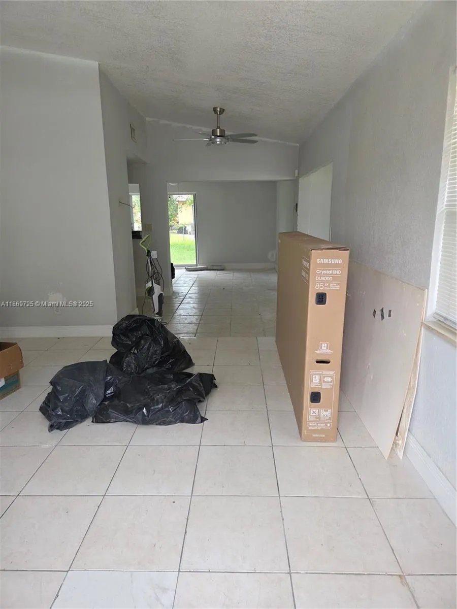 3000 NW 8th Ct