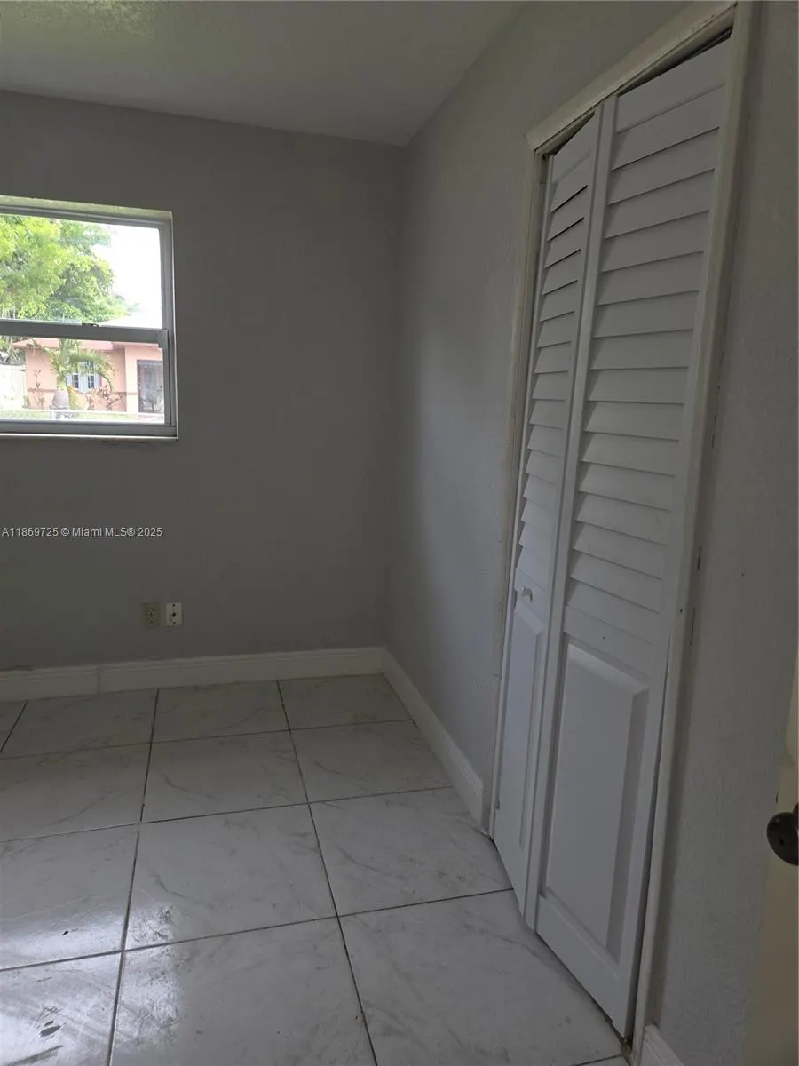 3000 NW 8th Ct