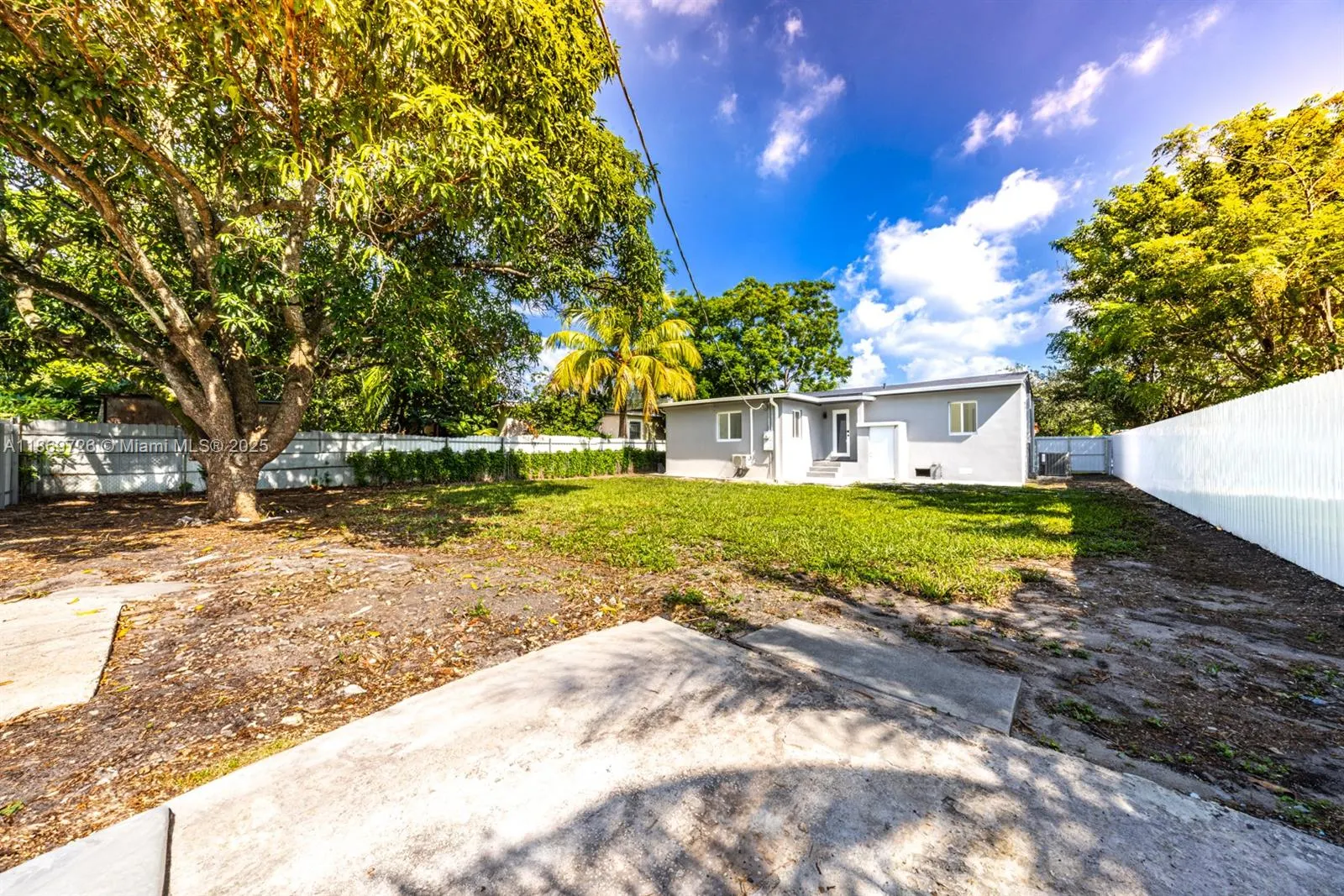 910 NW 133rd St