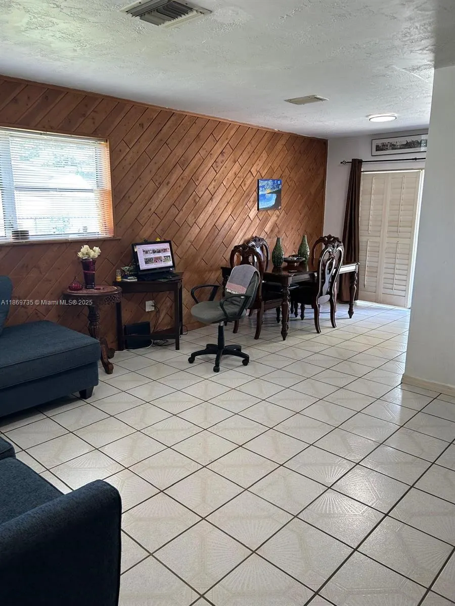 11431 SW 193rd Ter