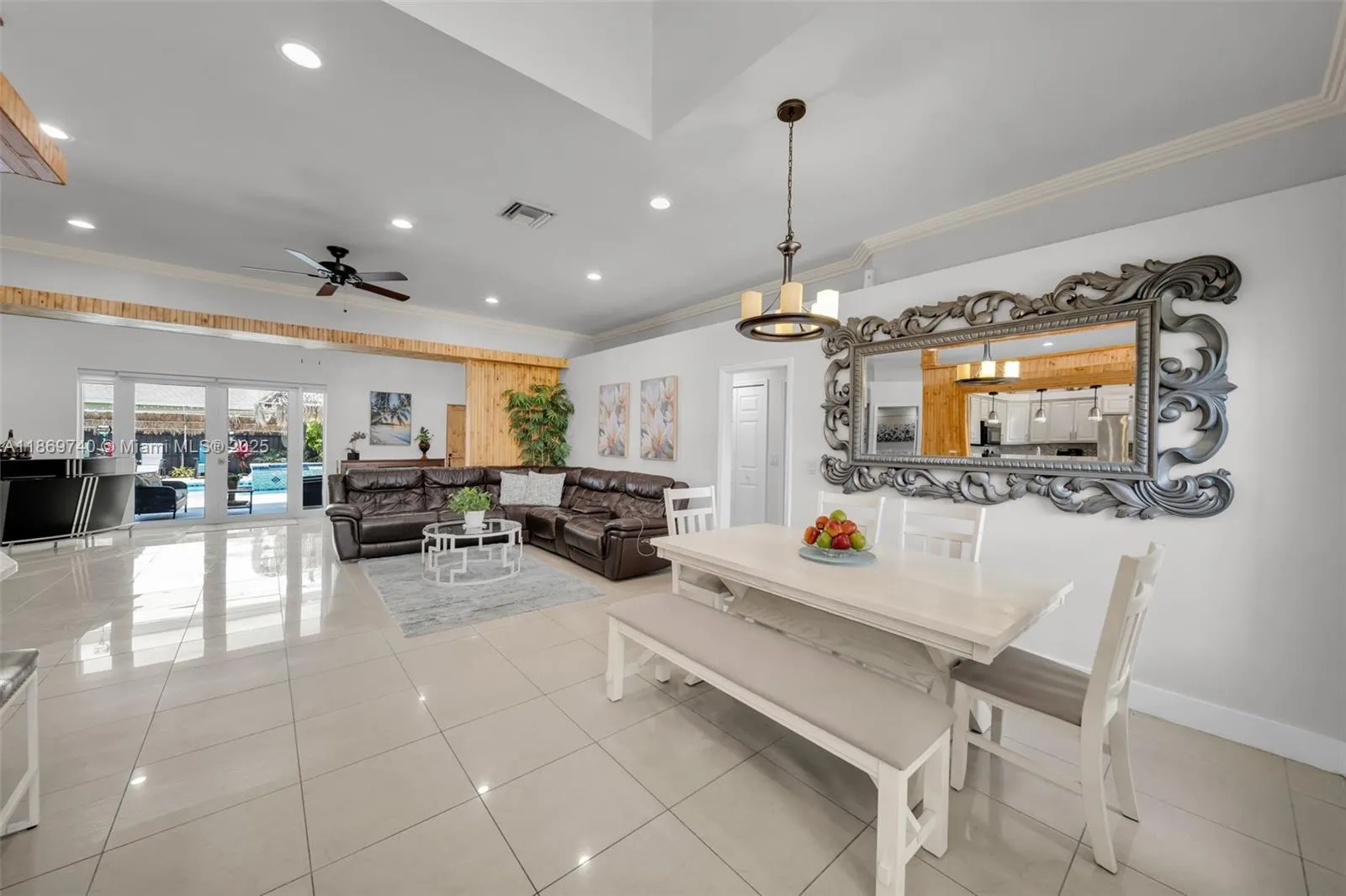 128 SW 19th LN.