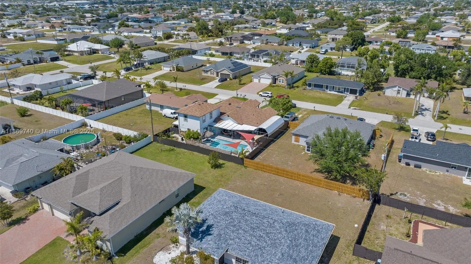 128 SW 19th LN.