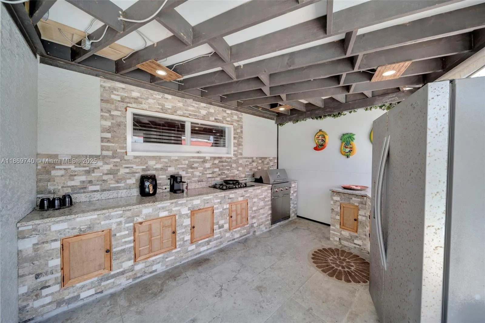 128 SW 19th LN.