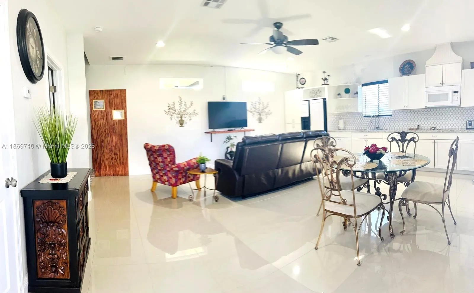 128 SW 19th LN.