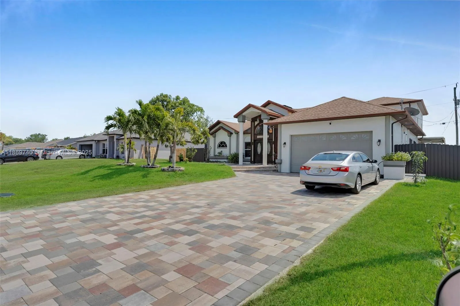 128 SW 19th LN.