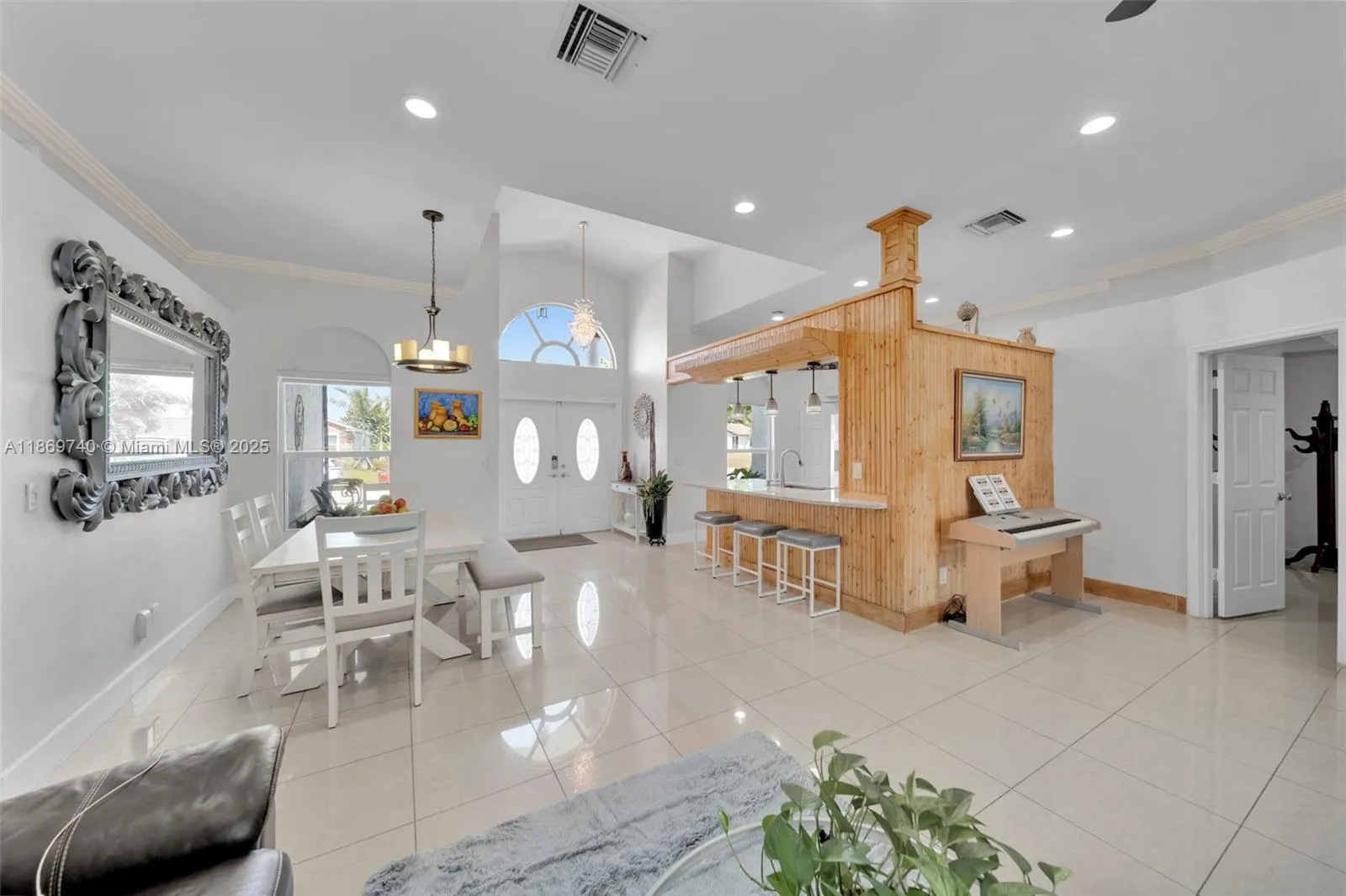 128 SW 19th LN.