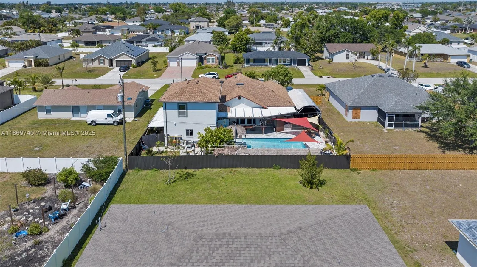 128 SW 19th LN.