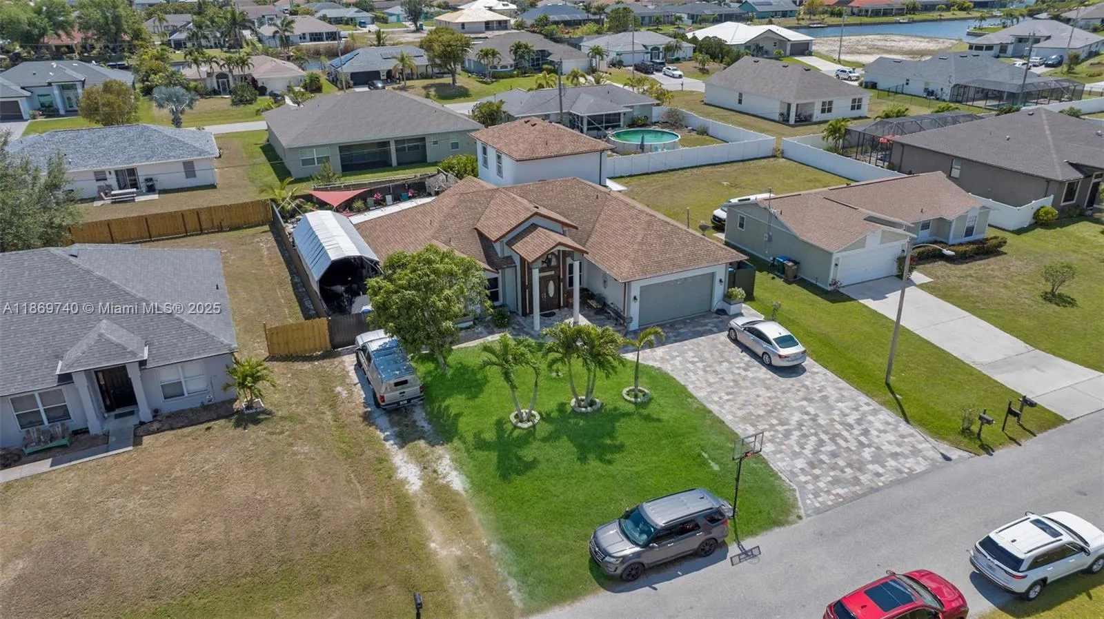 128 SW 19th LN.