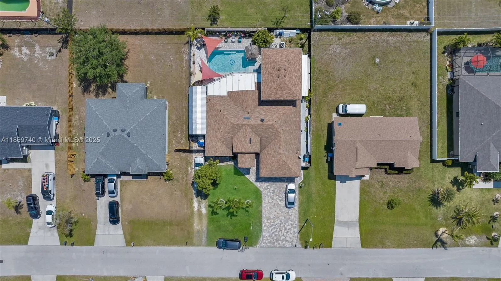 128 SW 19th LN.