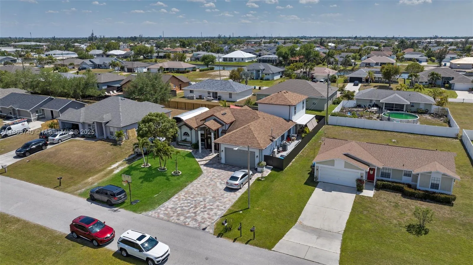 128 SW 19th LN.