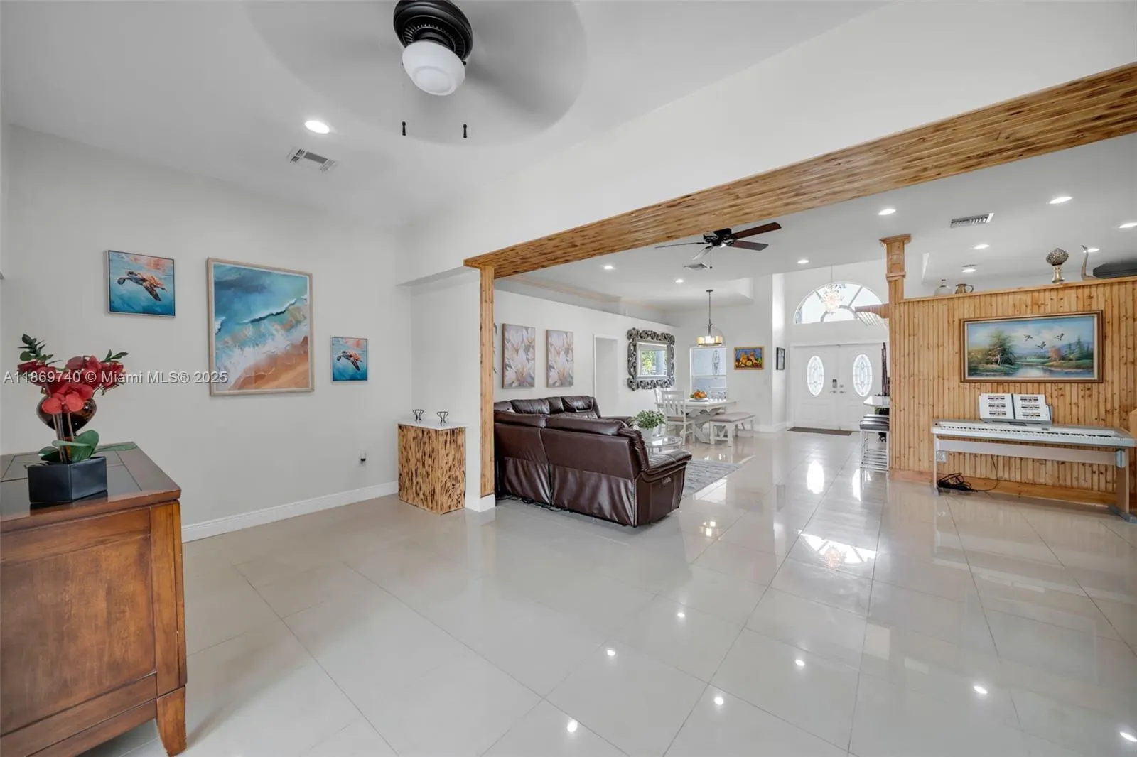 128 SW 19th LN.