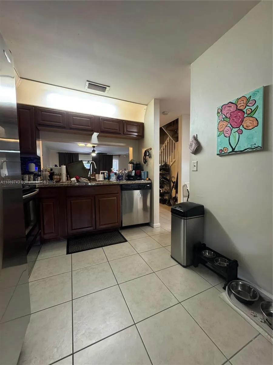 9170 NW 44th Ct