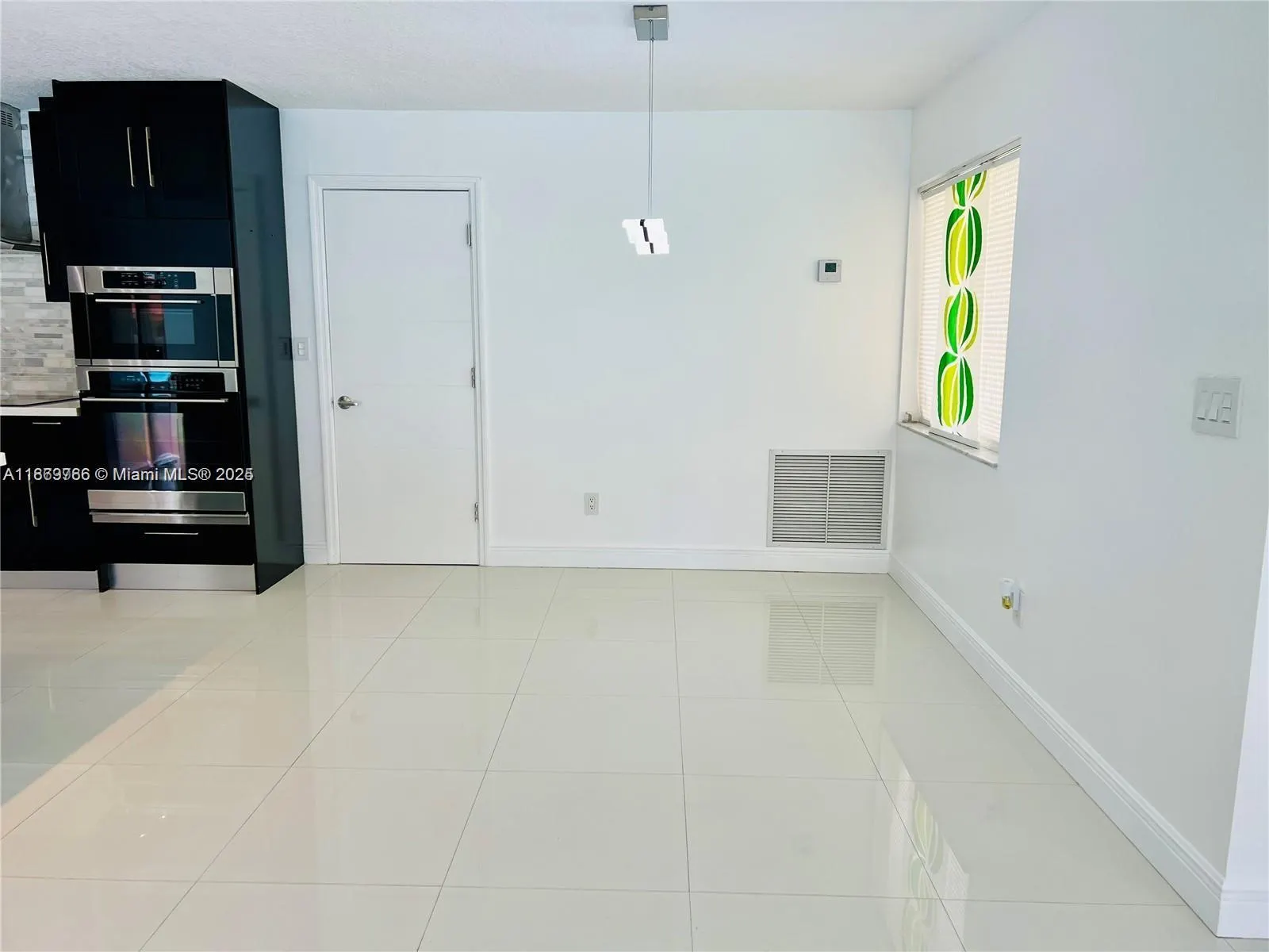 620 SW 98th Ter