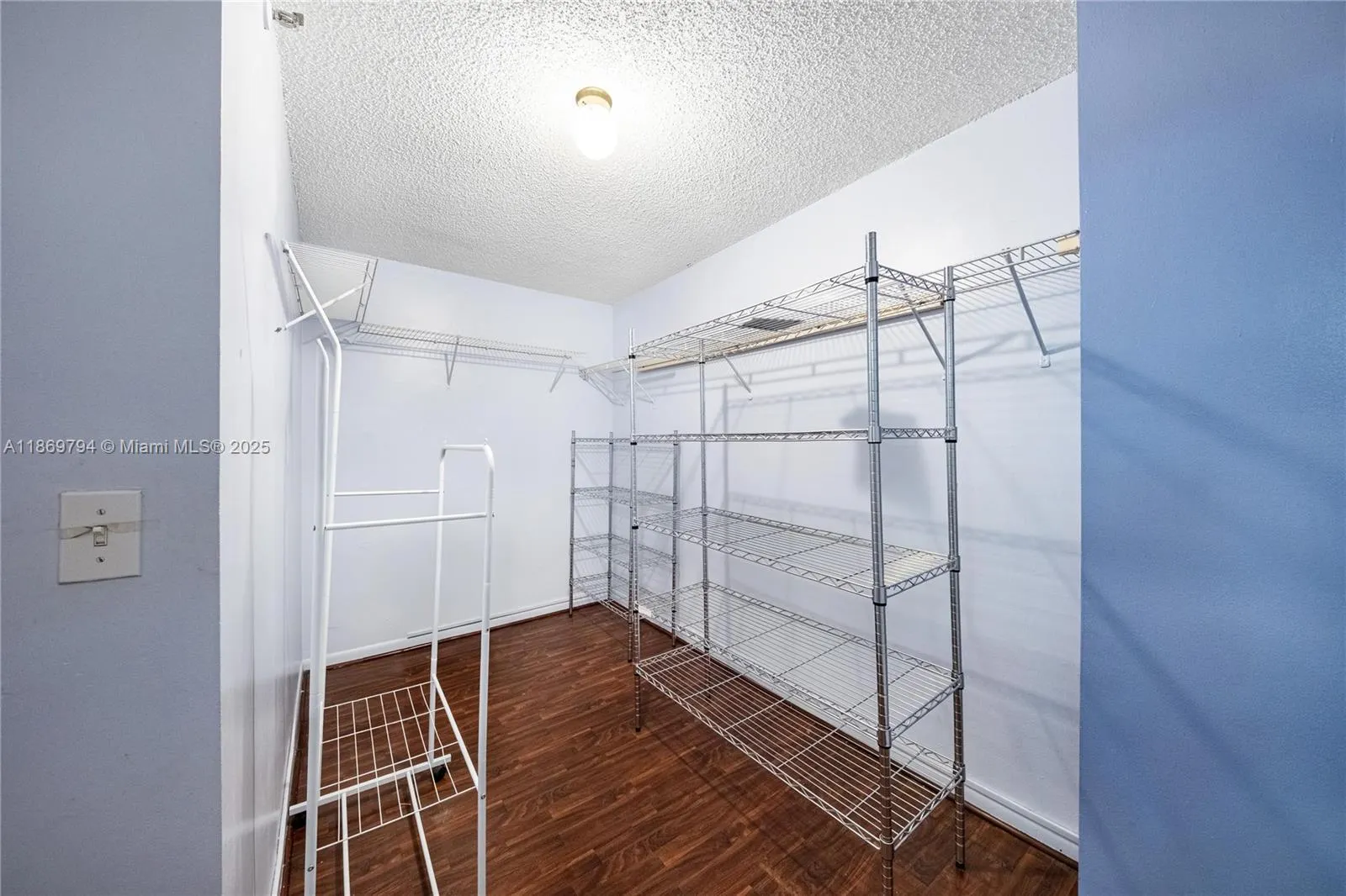 2000 Towerside Ter, #412