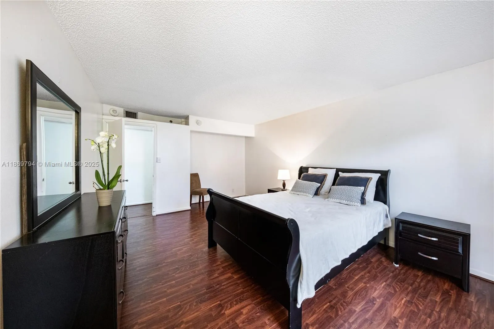 2000 Towerside Ter, #412