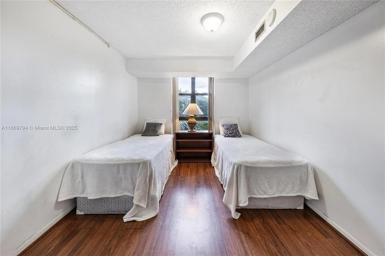 2000 Towerside Ter, #412