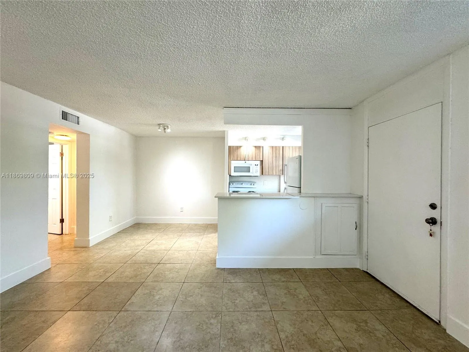 1801 S Treasure Dr, #109