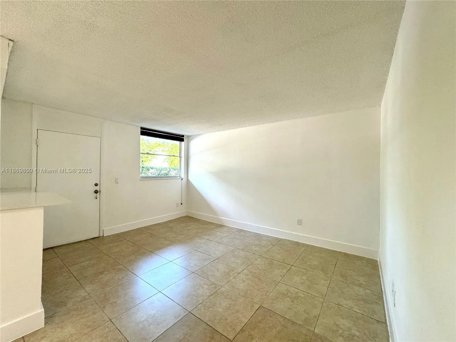 1801 S Treasure Dr, #109