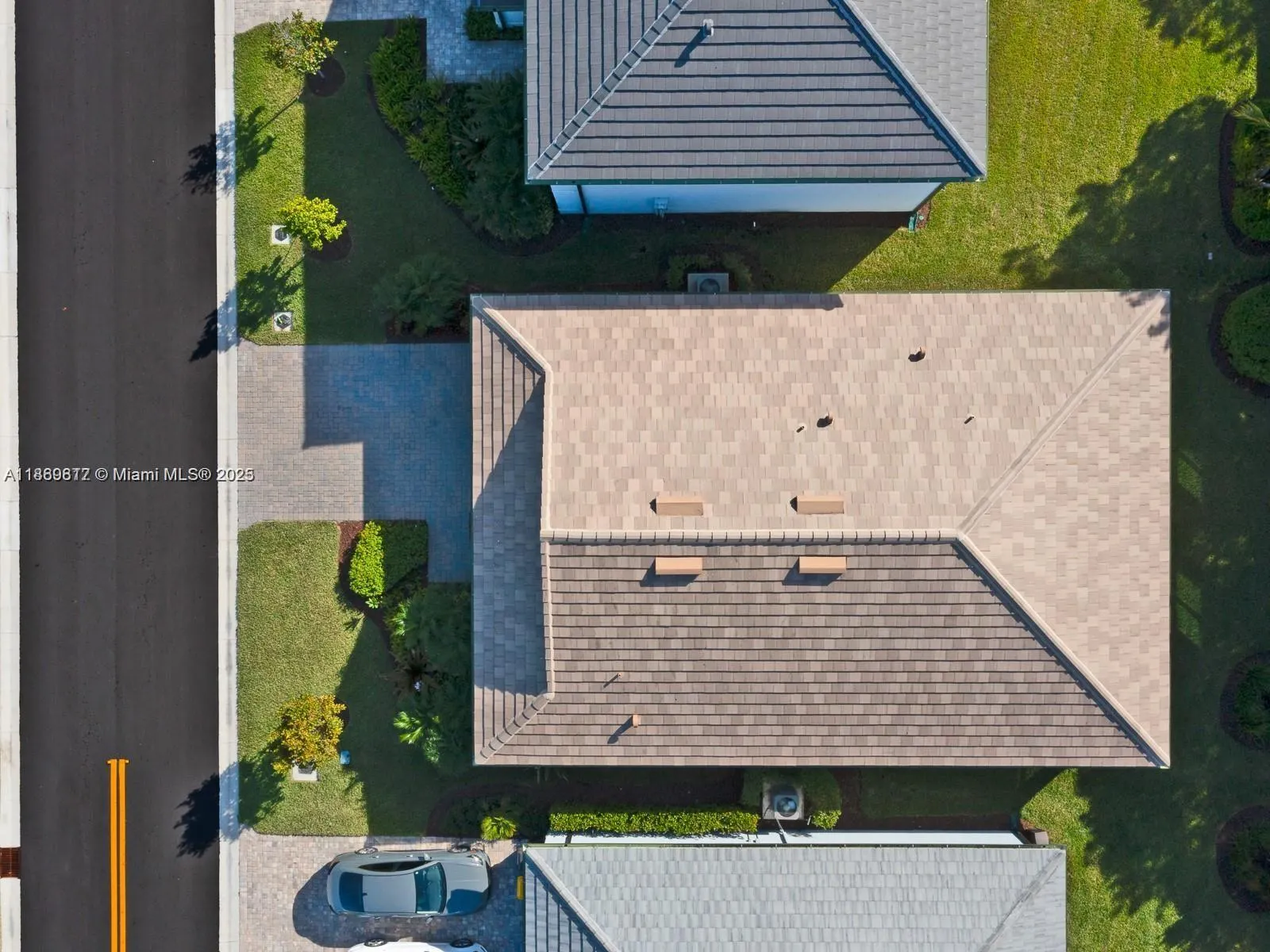 3041 Hibiscus Ave