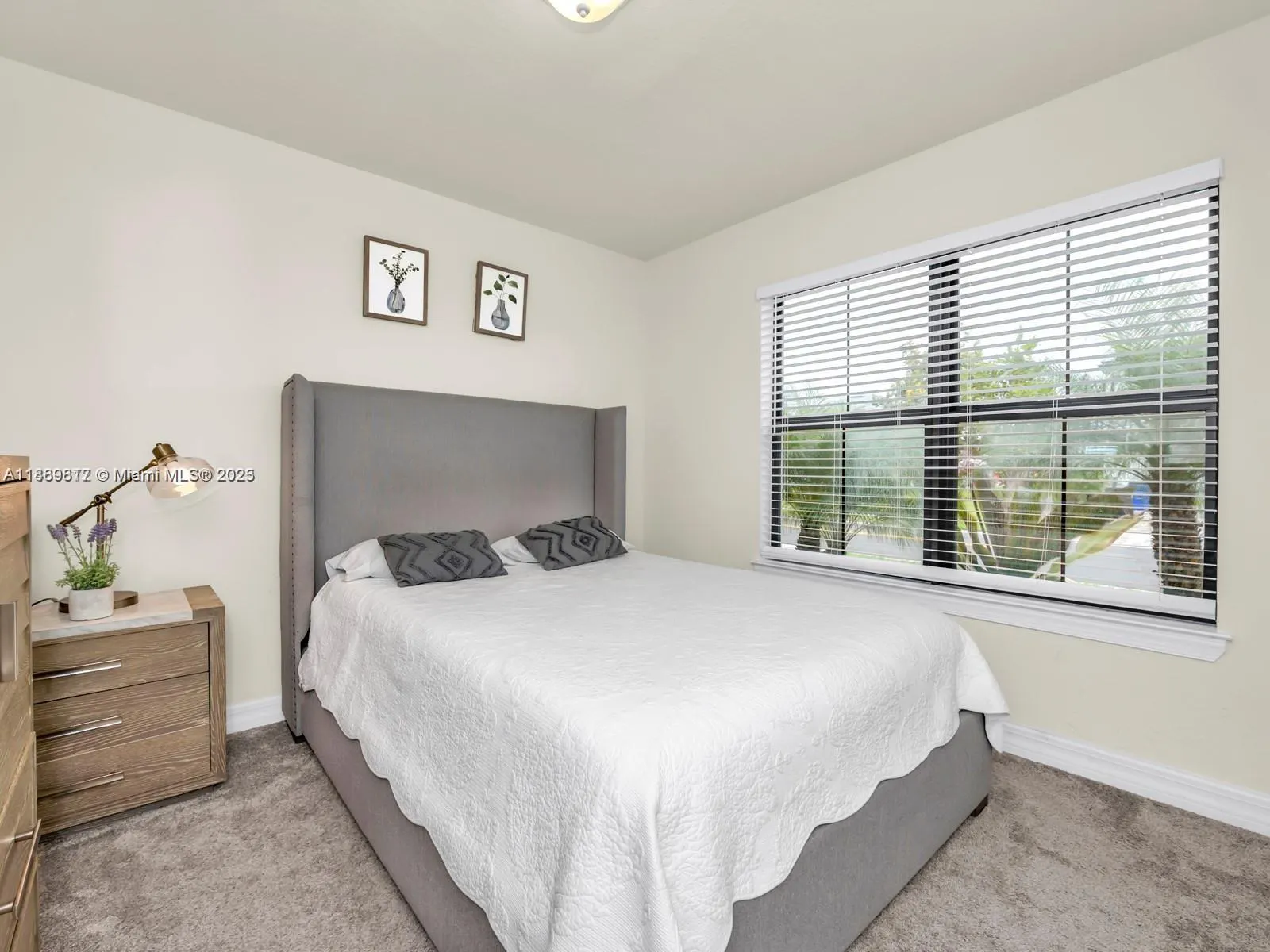 3041 Hibiscus Ave