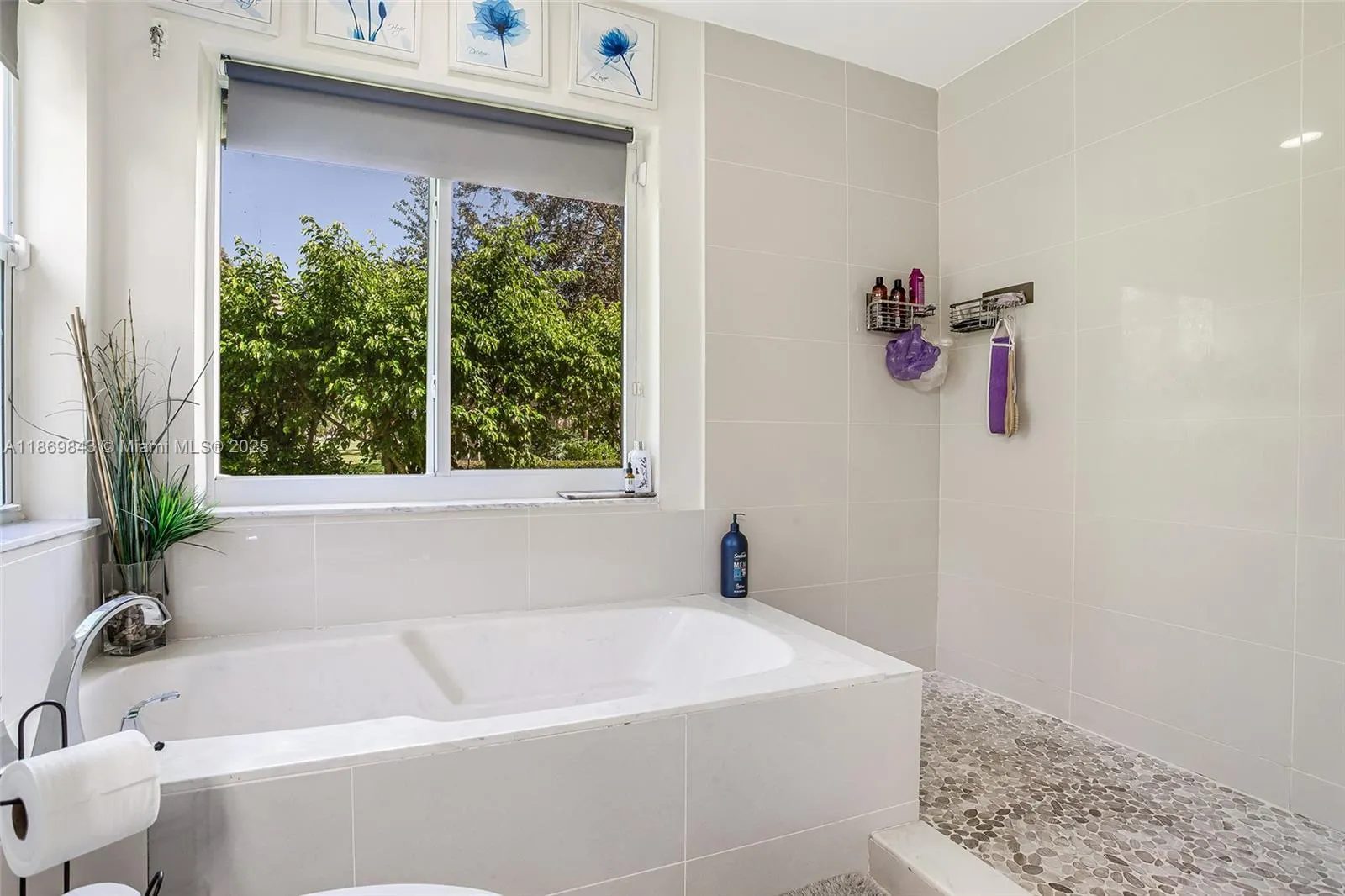 16298 La Costa Dr
