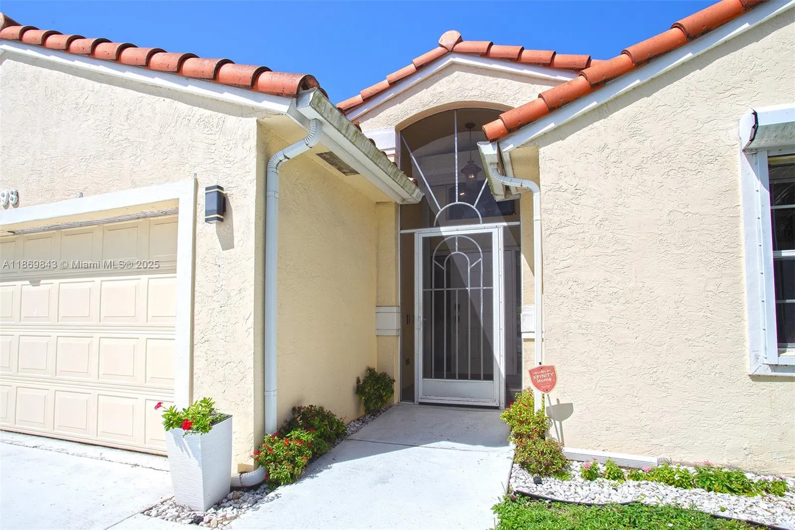 16298 La Costa Dr