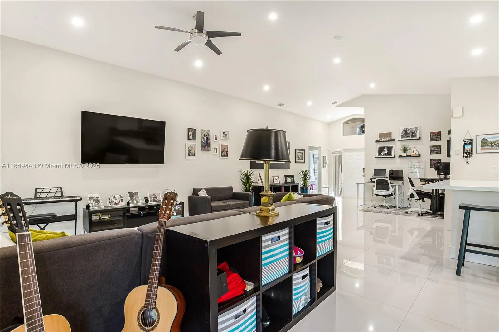 16298 La Costa Dr