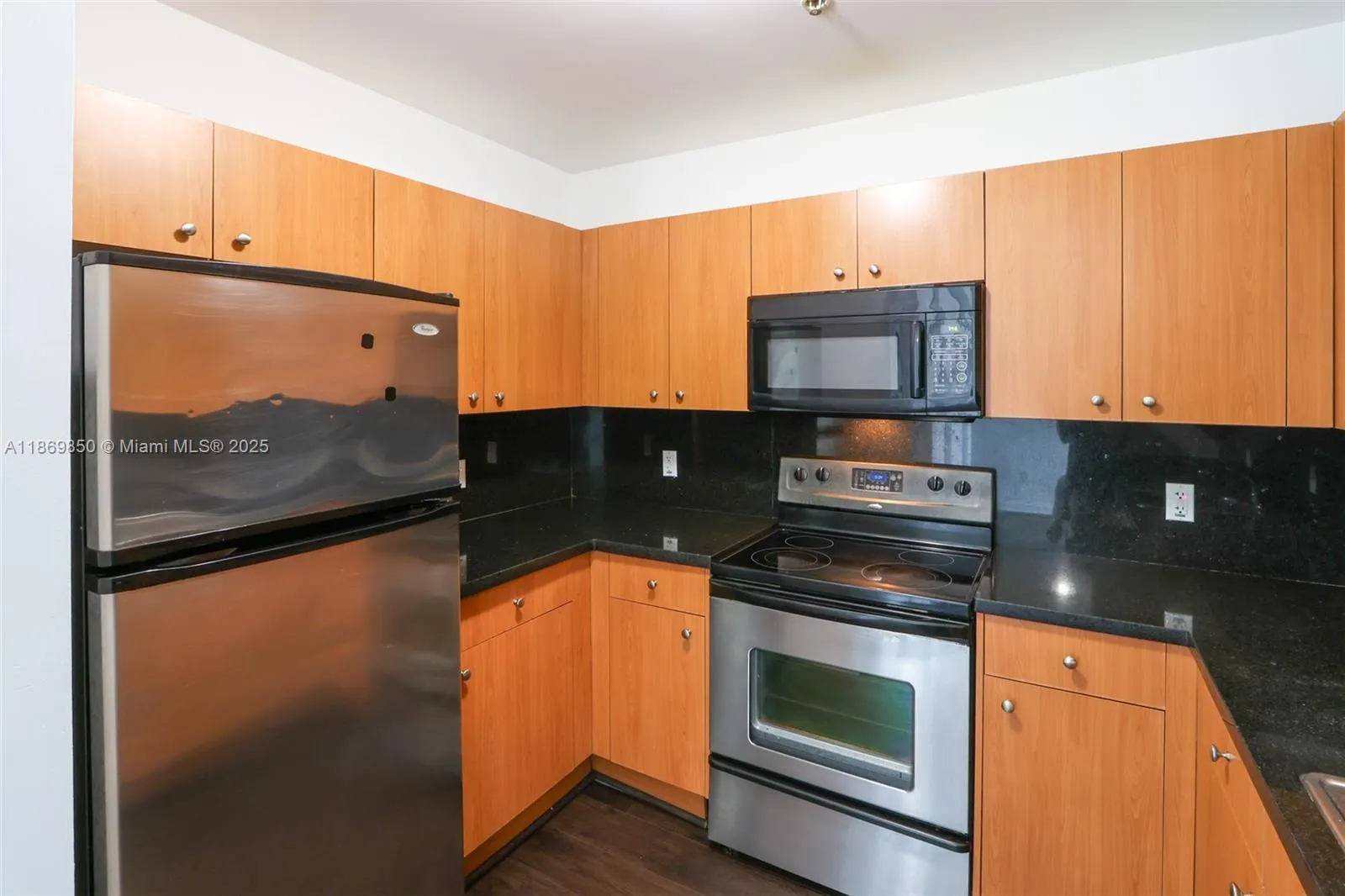 2200 NE 4th Ave, #709