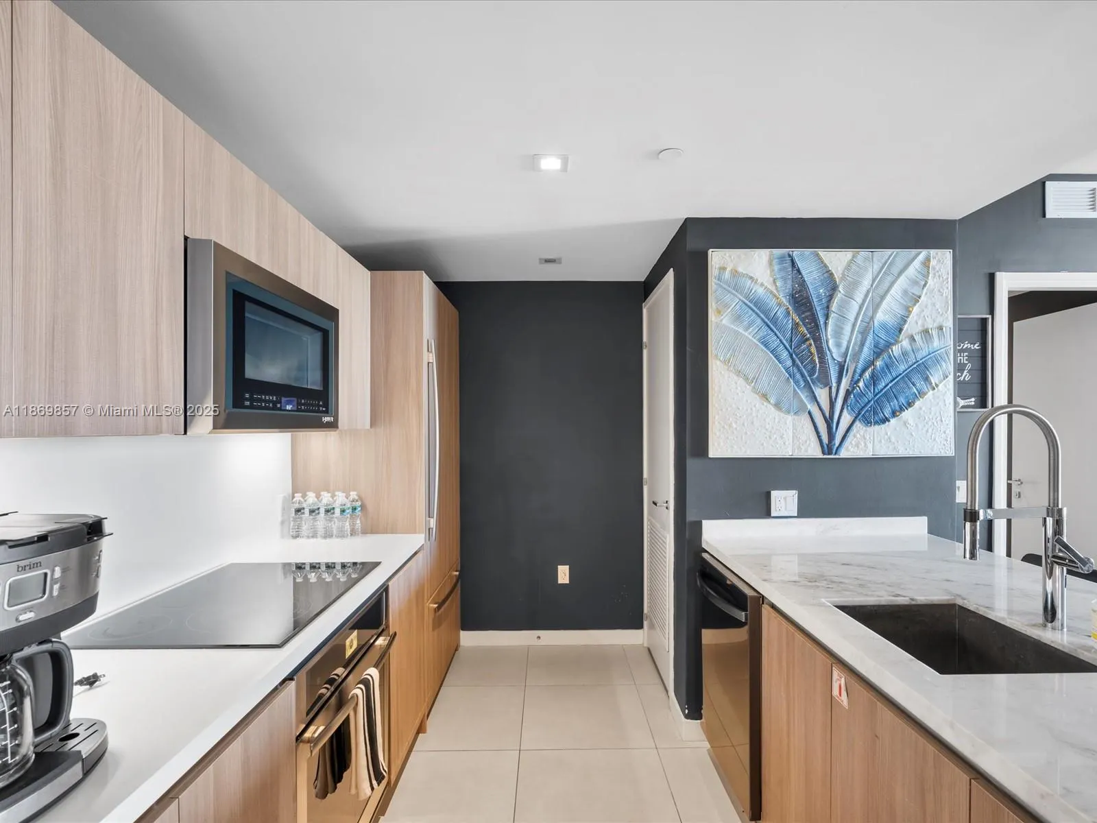 401 N Birch Rd, #603