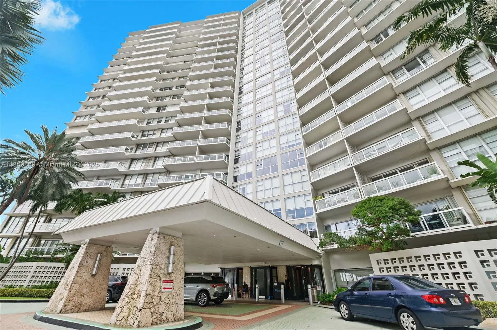 2451 Brickell Ave, #10S