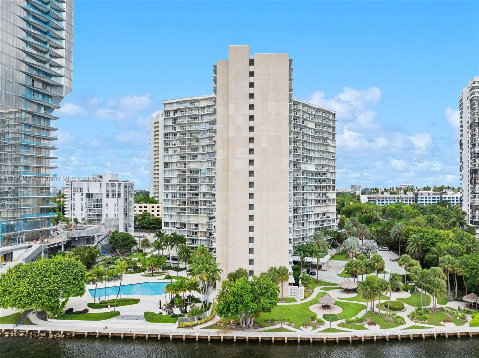 2451 Brickell Ave, #10S