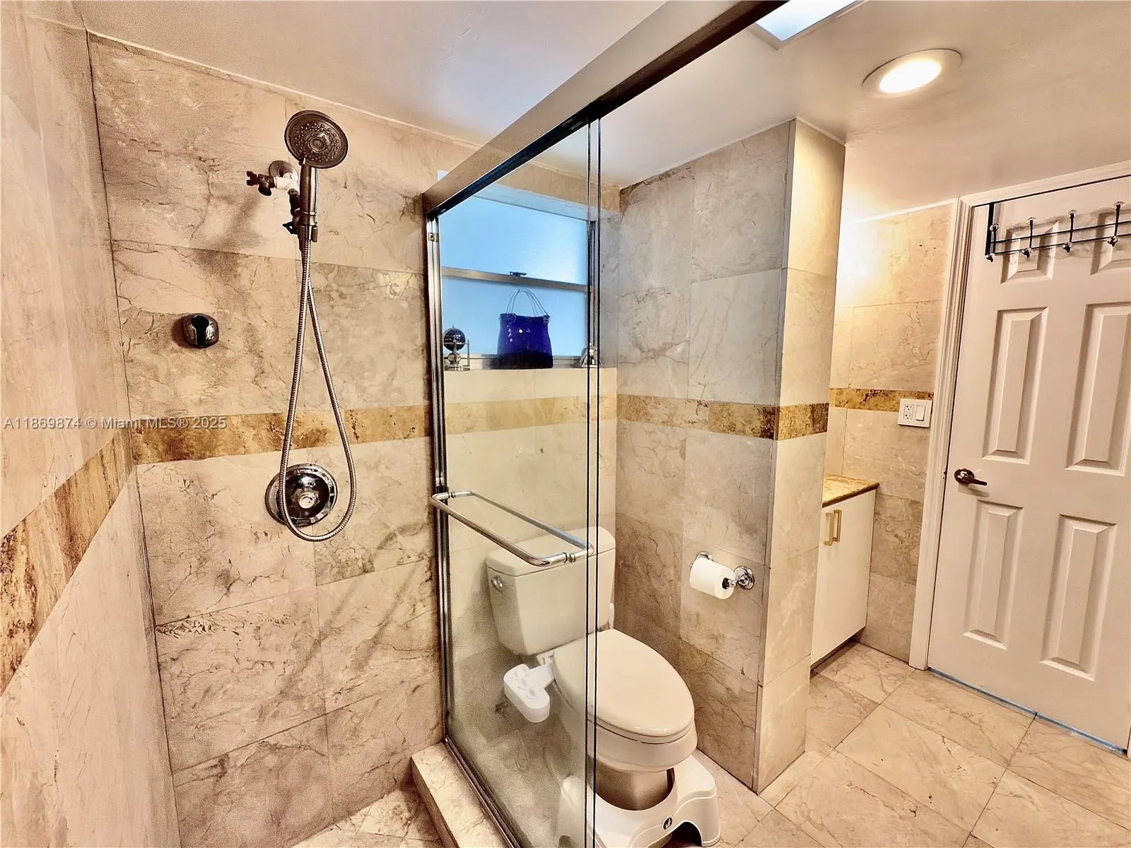 3551 NE 169th St, #105