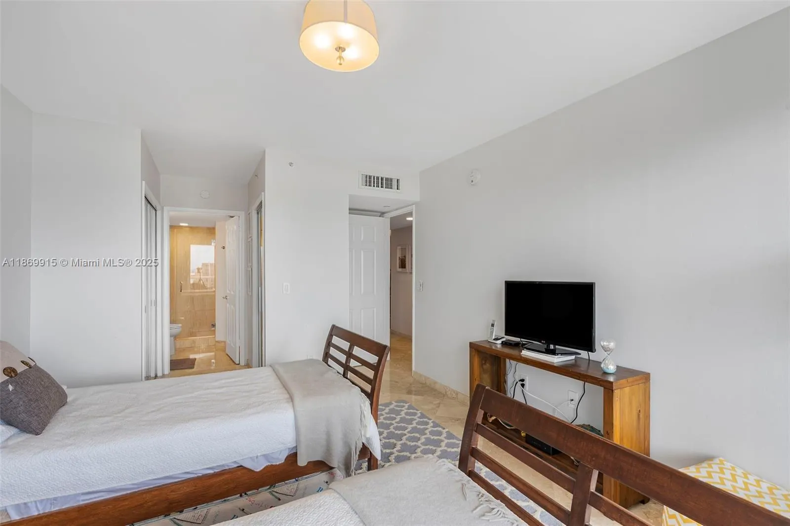 18671 Collins Ave, #1603