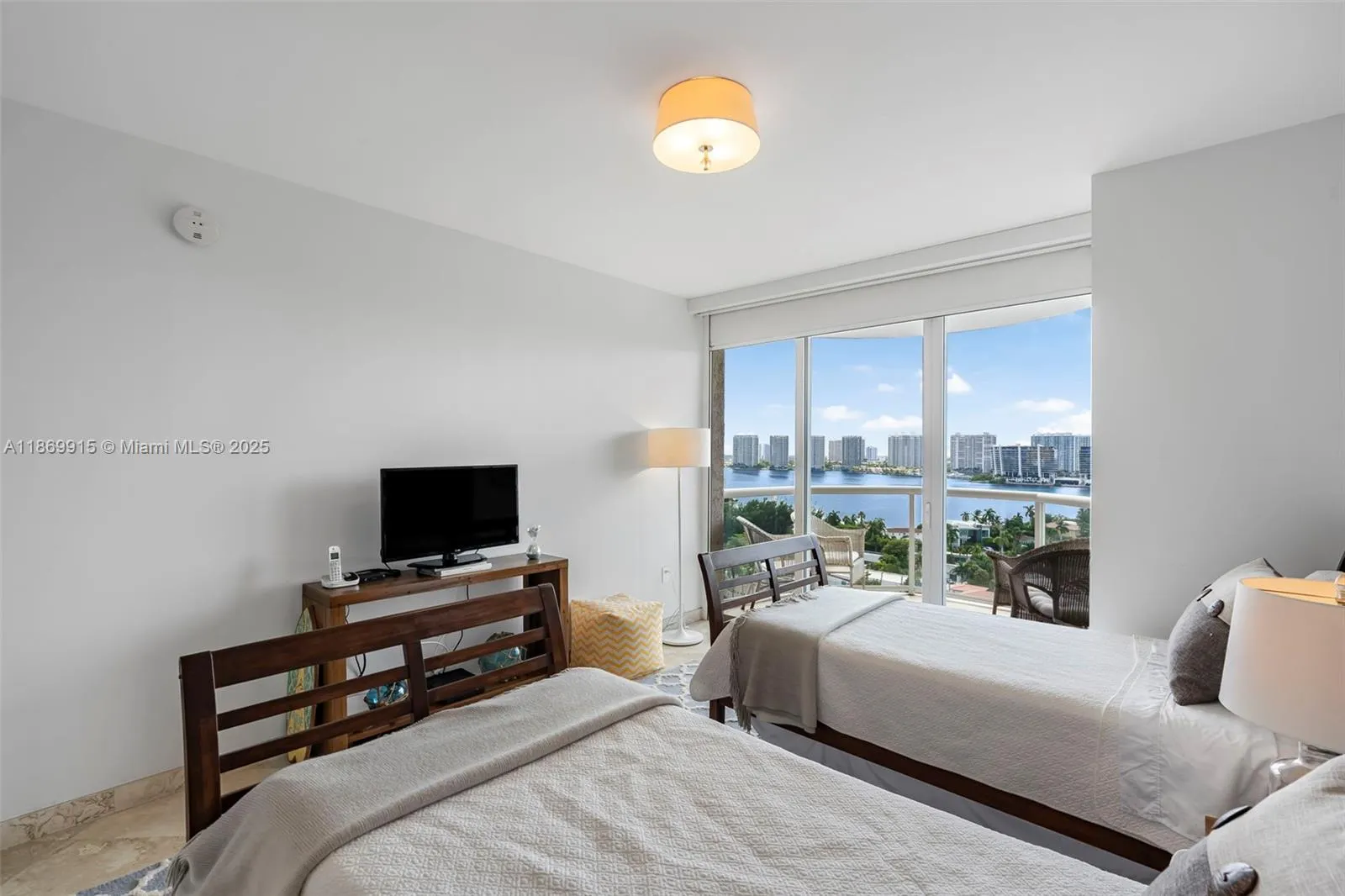 18671 Collins Ave, #1603