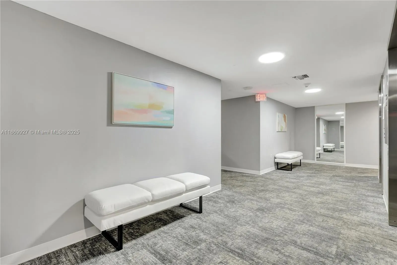 20100 W Country Club Dr, #204