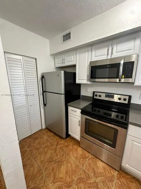 407 NW 84th St, #407