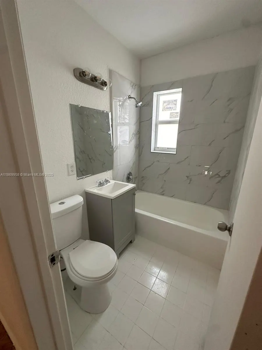 407 NW 84th St, #407