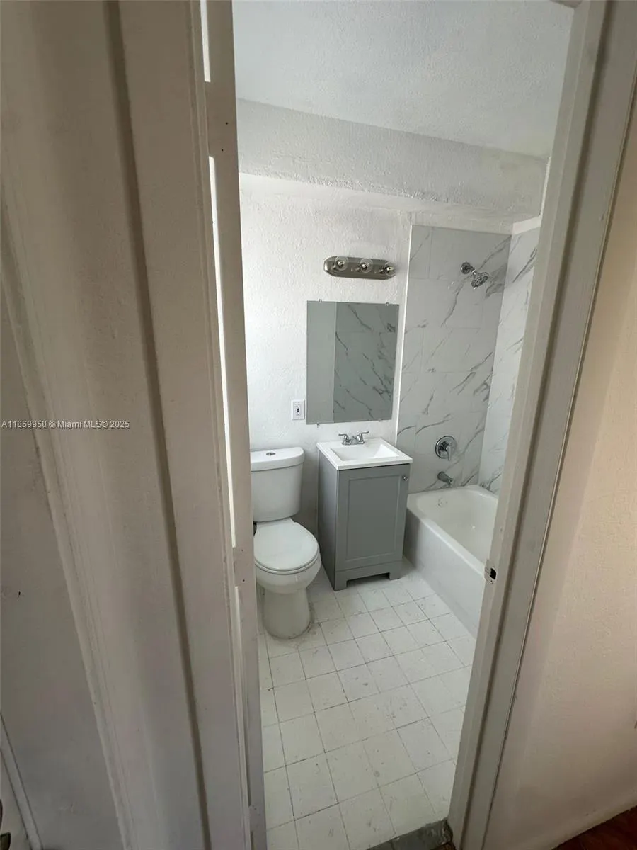407 NW 84th St, #407